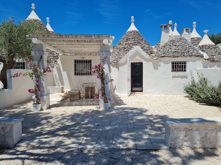 I casedd trulli com piscina