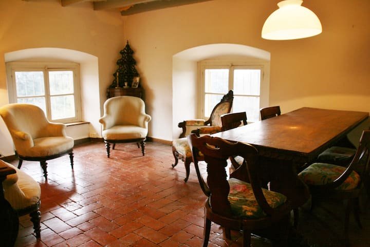 Villa Vitalba-1700 casa e vinícola a 1h de Milão