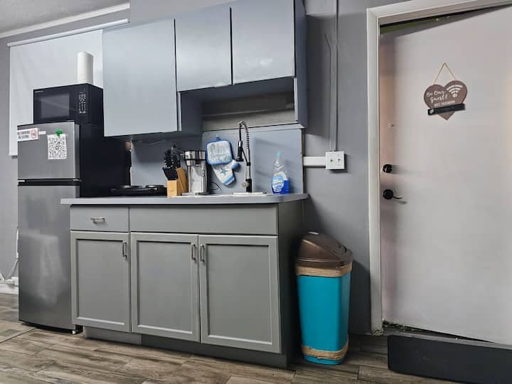 Estadia privada. Perto de Hard rock e Hard rock guitar