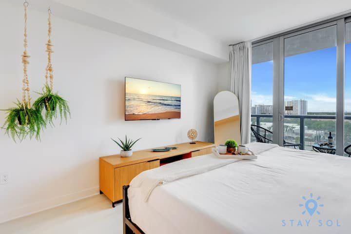 Resort espetacular, localização privilegiada, varanda, academia