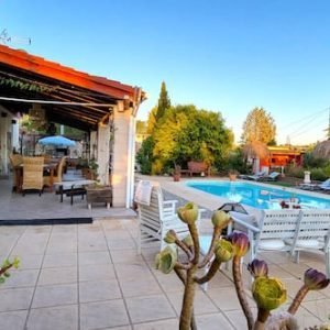 Málaga, CASUEÑA Casa tropical na cidade de Málaga.