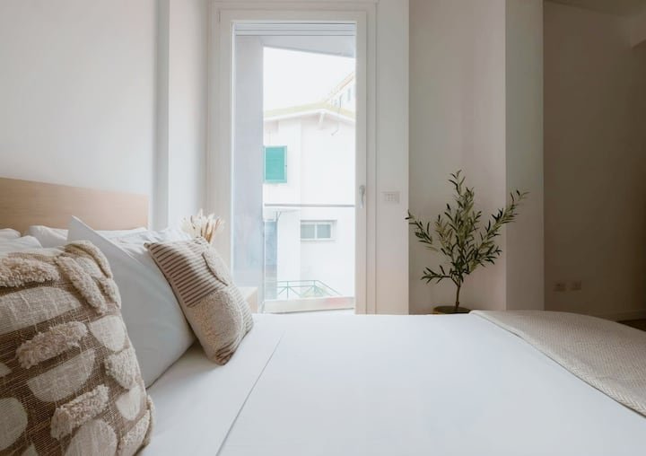 Casa Giada | Moderno Central 1BR + Estacionamento Fechado