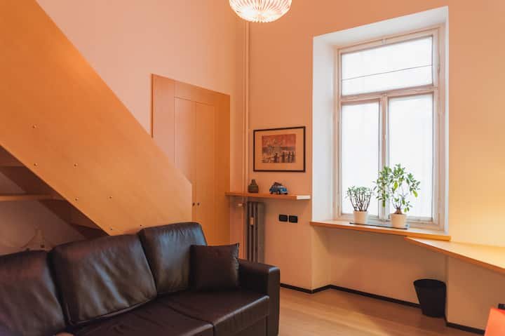 Quarto no centro com banheiro privativo