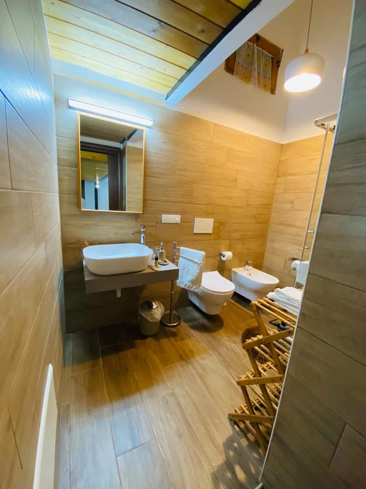 Loft Moderno Perto do Mar e Igreja de Piedigrotta