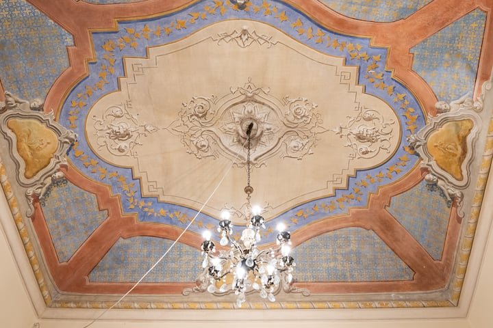 Casa fresca perto do aquário