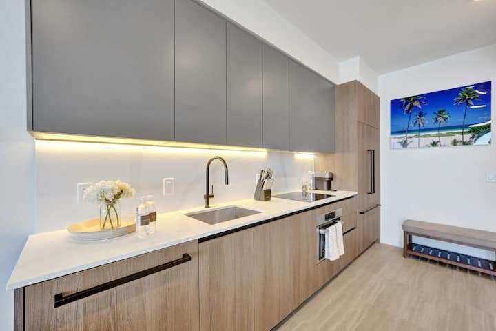 NOVO: Alegria à beira-mar: 1 quarto/1,5 banheiro na ensolarada Miami