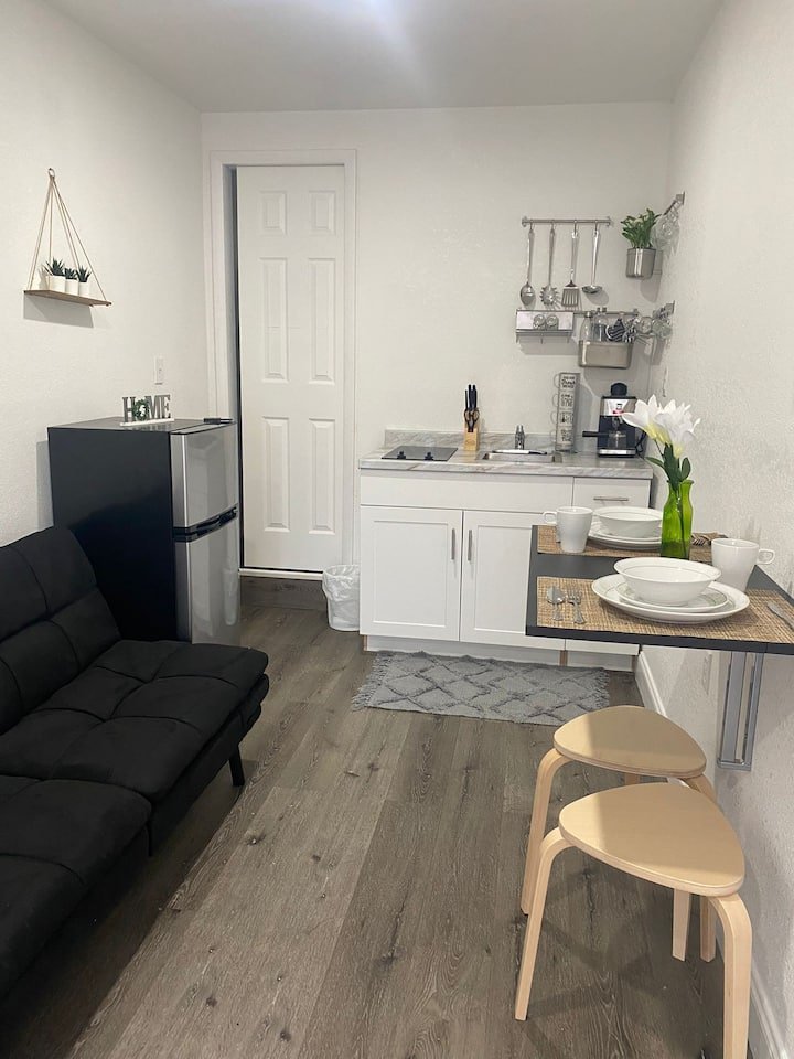 Lugar minúsculo com jacuzzi quente privativo a 7 minutos do aeroporto