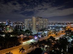 Frente à praia. Remodelado, luxo 3 CAMAS/2 quartos. 1,5