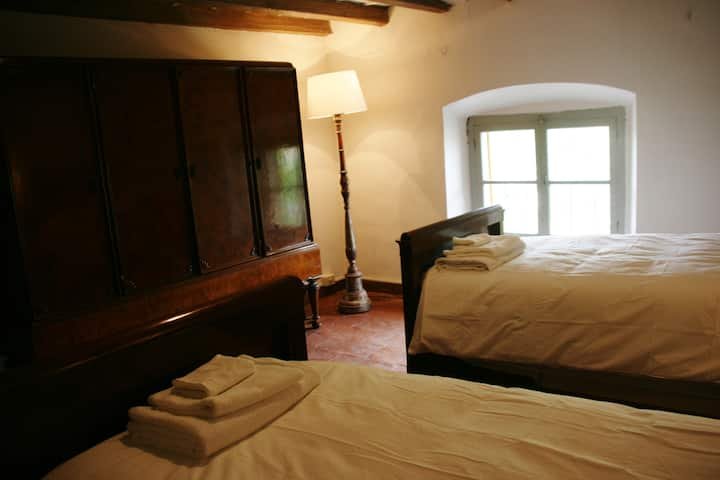 Villa Vitalba-1700 casa e vinícola a 1h de Milão