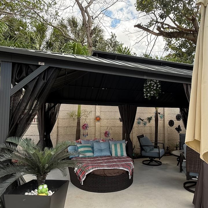 Lugar minúsculo com jacuzzi quente privativo a 7 minutos do aeroporto