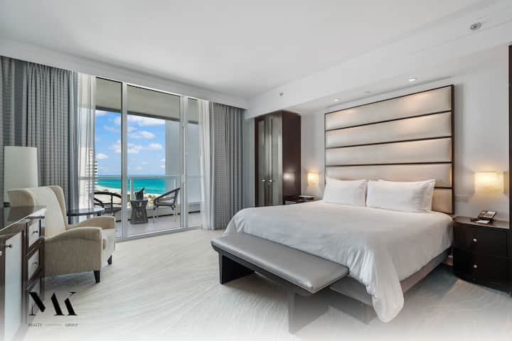 Fontainebleau | 1BR Striking Resort & Ocean View