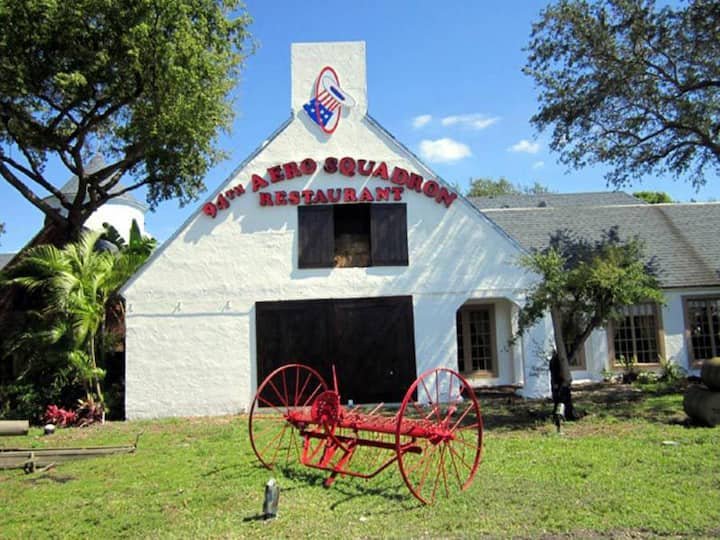 Lugar minúsculo com jacuzzi quente privativo a 7 minutos do aeroporto