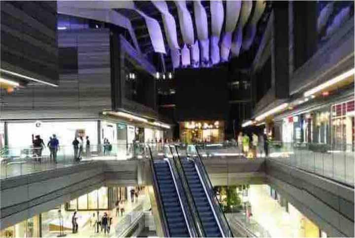 Lugar minúsculo com jacuzzi quente privativo a 7 minutos do aeroporto