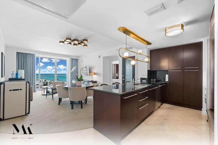 Fontainebleau | 1BR Striking Resort & Ocean View