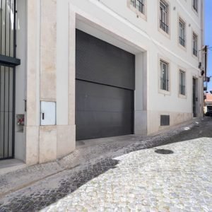 Apartamento NOVÍSSIMO em área típica com ar-condicionado – II.
