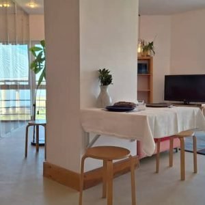 Uma verdadeira cobertura de mirante em um edifício bioclimático