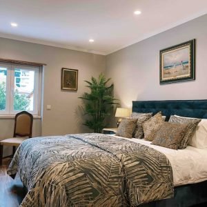 VISTA MAR com terraço perto da praia em Monte Estoril