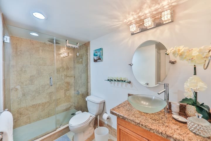 Apartamento de um quarto com vista para o mar STR-02559