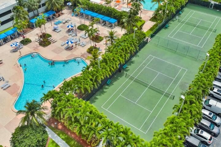 Fontainebleau | 1BR Striking Resort & Ocean View