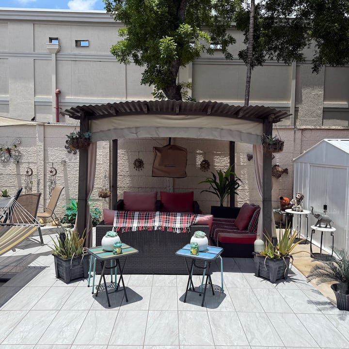 Lugar minúsculo com jacuzzi quente privativo a 7 minutos do aeroporto