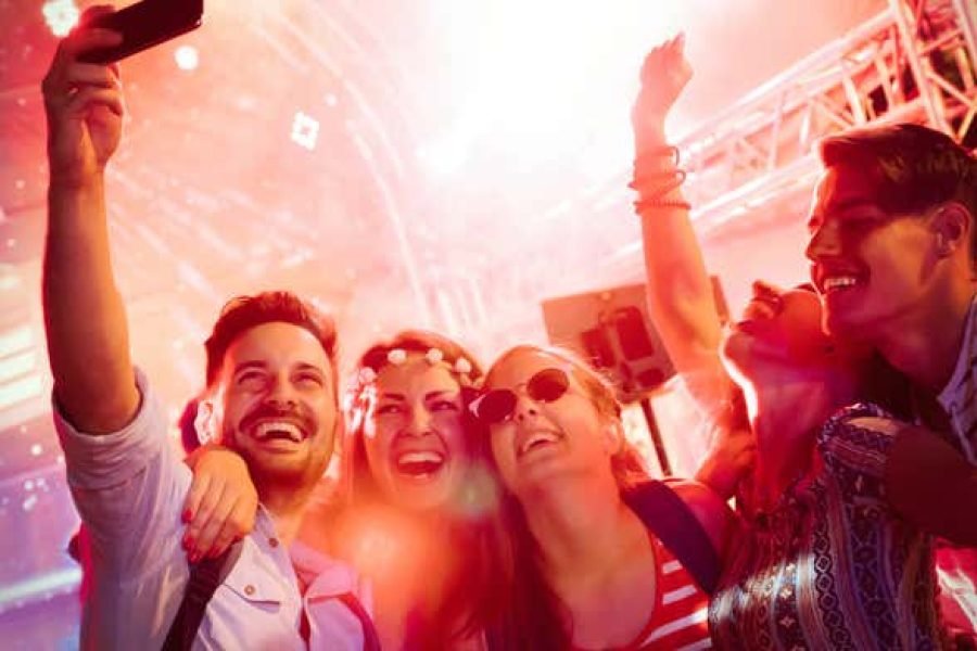 Pub crawl. Tour de festa pelo Porto!