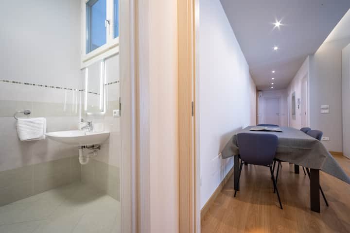 A Dois Passos da Casa de Julieta e da Arena