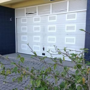 Casa das Olaias e garagem privativa fechada