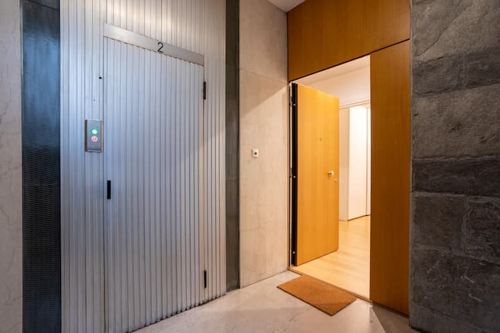 A Dois Passos da Casa de Julieta e da Arena