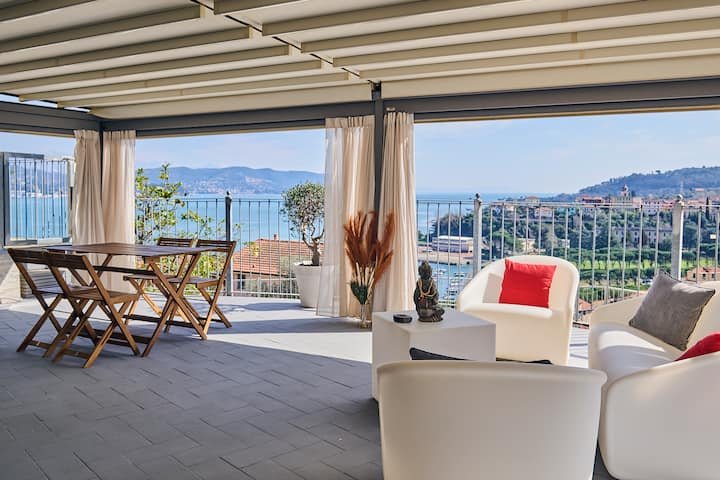 [Maravilhosa VISTA para o MAR e jacuzzi]Cadimare/5TERRE