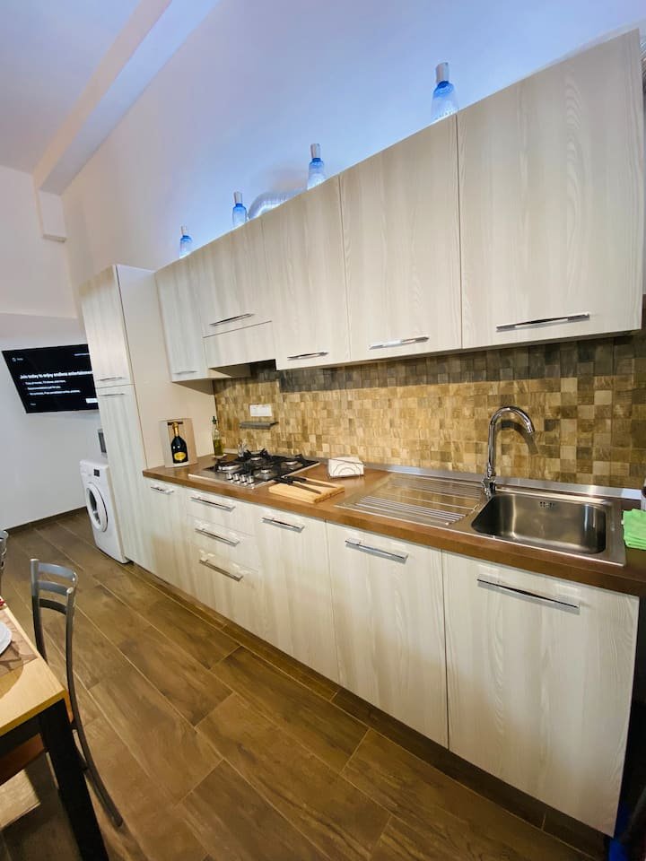 Loft Moderno Perto do Mar e Igreja de Piedigrotta