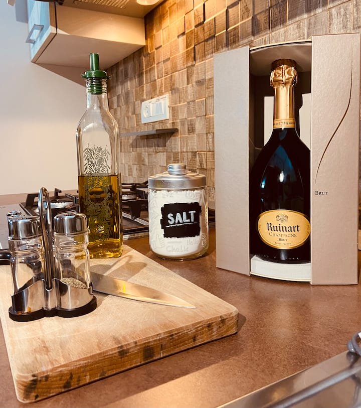 Loft Moderno Perto do Mar e Igreja de Piedigrotta