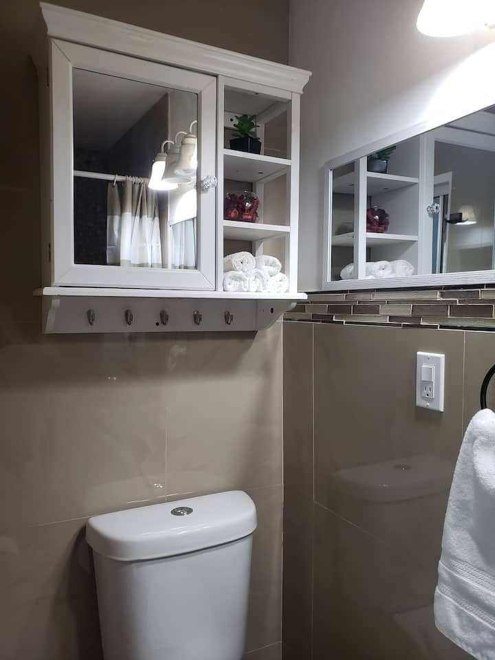 Estadia privada. Perto de Hard rock e Hard rock guitar