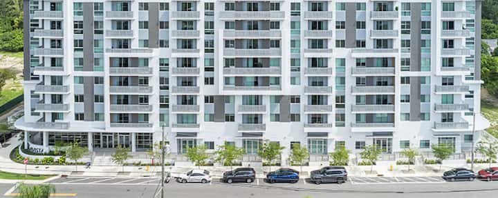 Apartamento tranquilo com uma cama