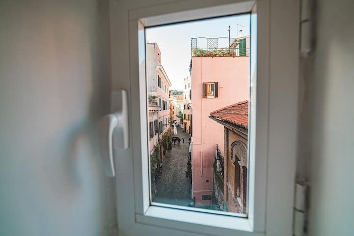 [TRASTEVERE] Apartamento com suíte em Trastevere