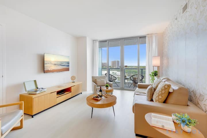 Resort espetacular, localização privilegiada, varanda, academia