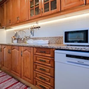 Óptimo terraço com churrasco, perto da praia!