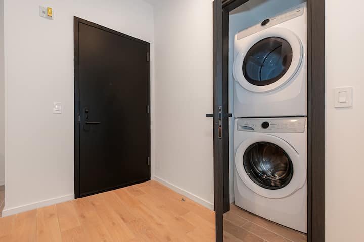 Urban Bayview Haven · Piscina e terraço #4417