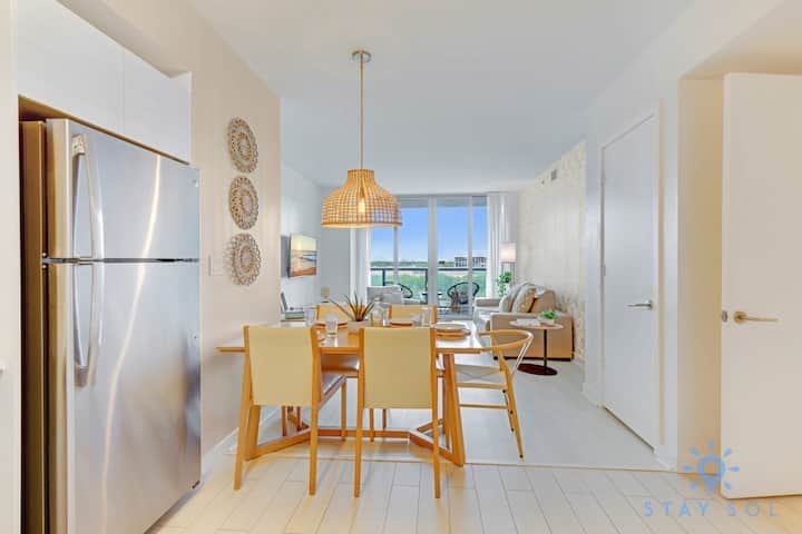 Resort espetacular, localização privilegiada, varanda, academia