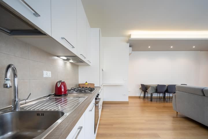 A Dois Passos da Casa de Julieta e da Arena