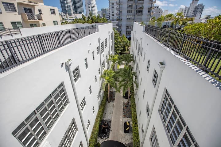 Apartamento estúdio, 2 camas queen size, cozinha, terraço