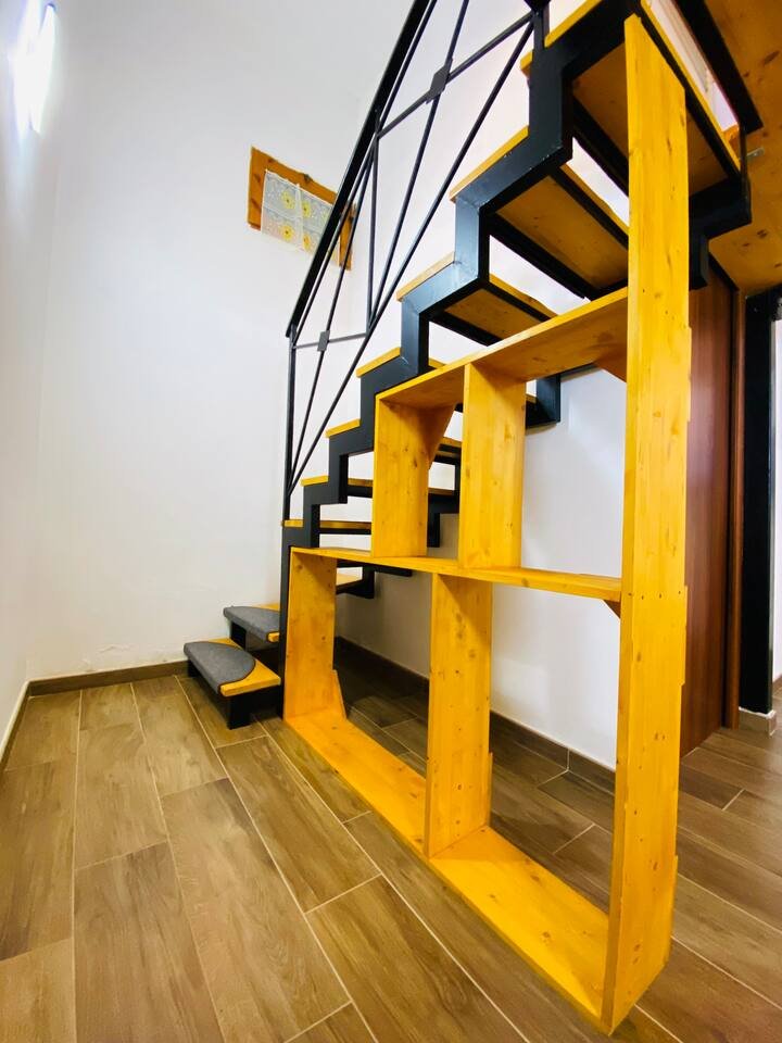 Loft Moderno Perto do Mar e Igreja de Piedigrotta