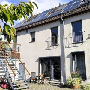 Apartamento com ambiente de pátio