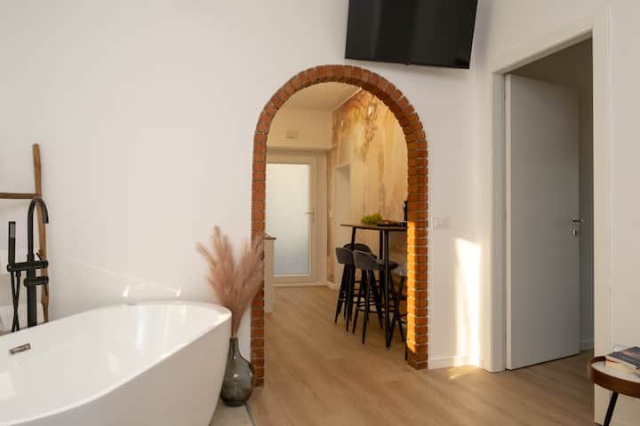 Suíte Tosco “Solis”