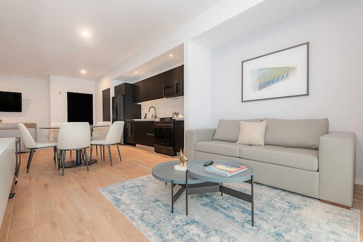 Urban Bayview Haven · Piscina e terraço #4417