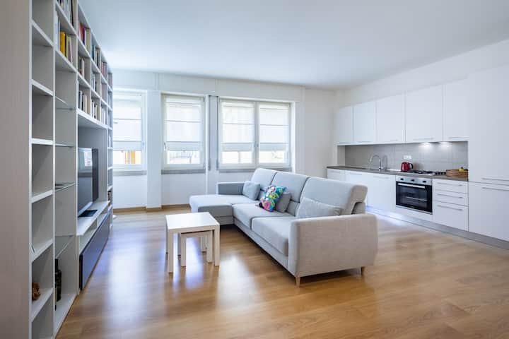 A Dois Passos da Casa de Julieta e da Arena