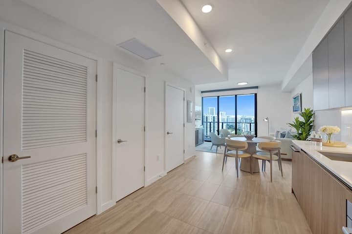 NOVO: Alegria à beira-mar: 1 quarto/1,5 banheiro na ensolarada Miami