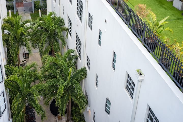 Apartamento estúdio, 2 camas queen size, cozinha, terraço