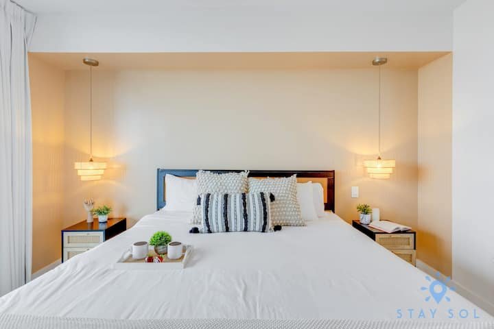 Resort espetacular, localização privilegiada, varanda, academia