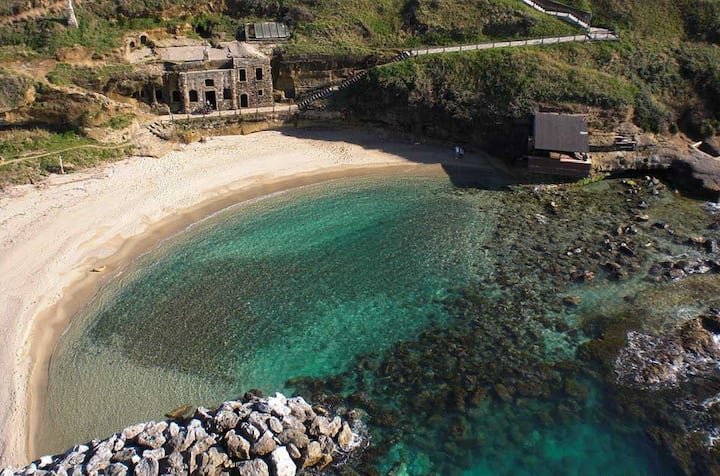 Loft Moderno Perto do Mar e Igreja de Piedigrotta