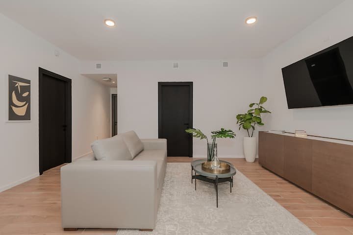 Urban Bayview Haven · Piscina e terraço #4417